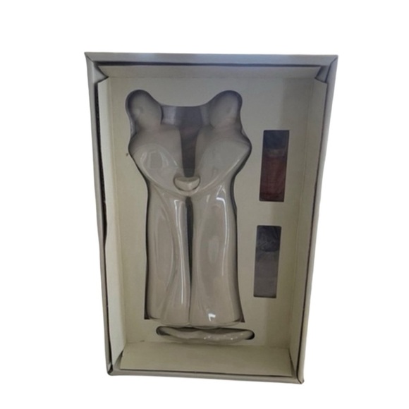 Partylite Couple - Friendship Exprescents Defuser Figurine NWT - Picture 2 of 4